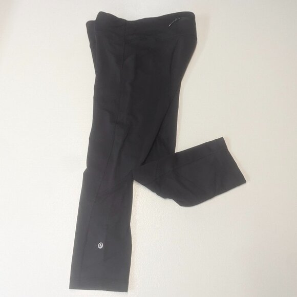 Lululemon Size 6 Black Wunder Under Cropped Leggings With Side and Back Pockets - Picture 2 of 16